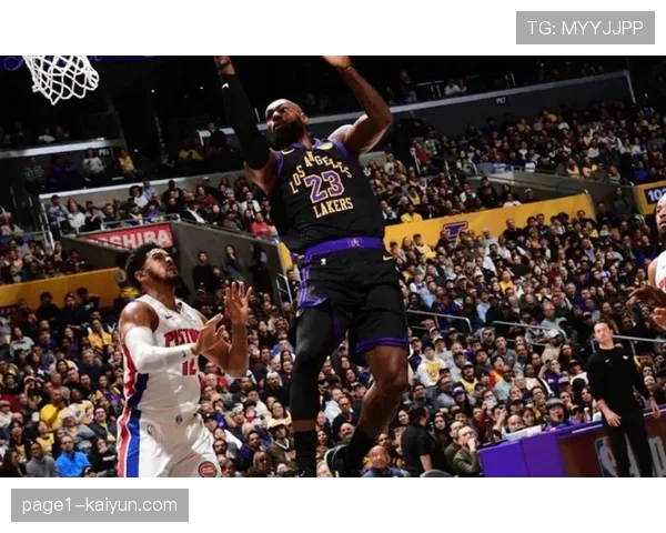 NBA历史争议判罚案例频现 从国王湖人到勇士骑士均曾遭遇判罚风波